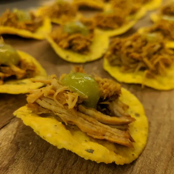 carnitas tostadas